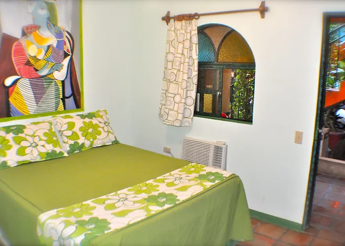 Cabo Hotel 2*