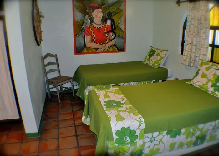Cabo Hotel 2*